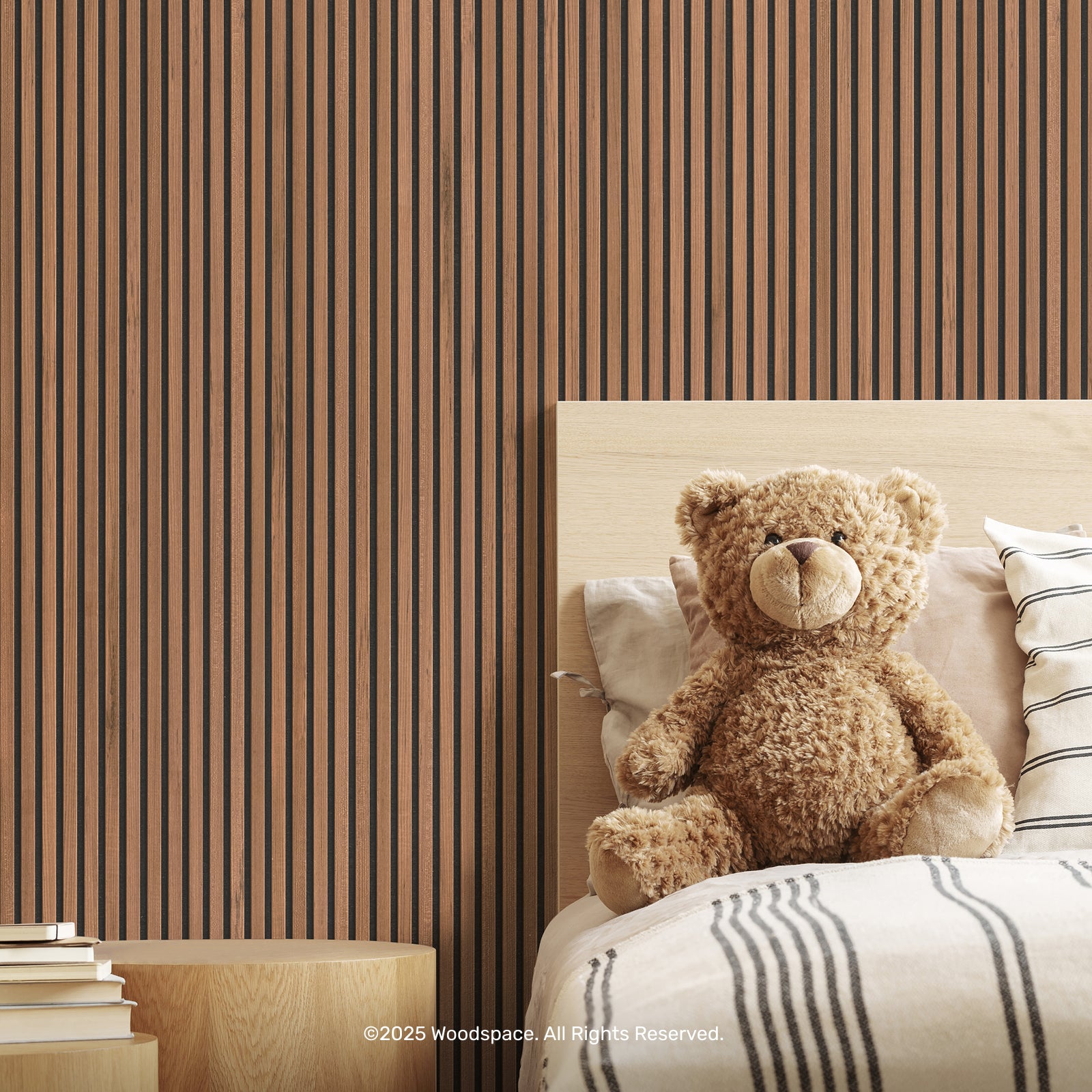 Teak on Black (Acouwood® Surround)