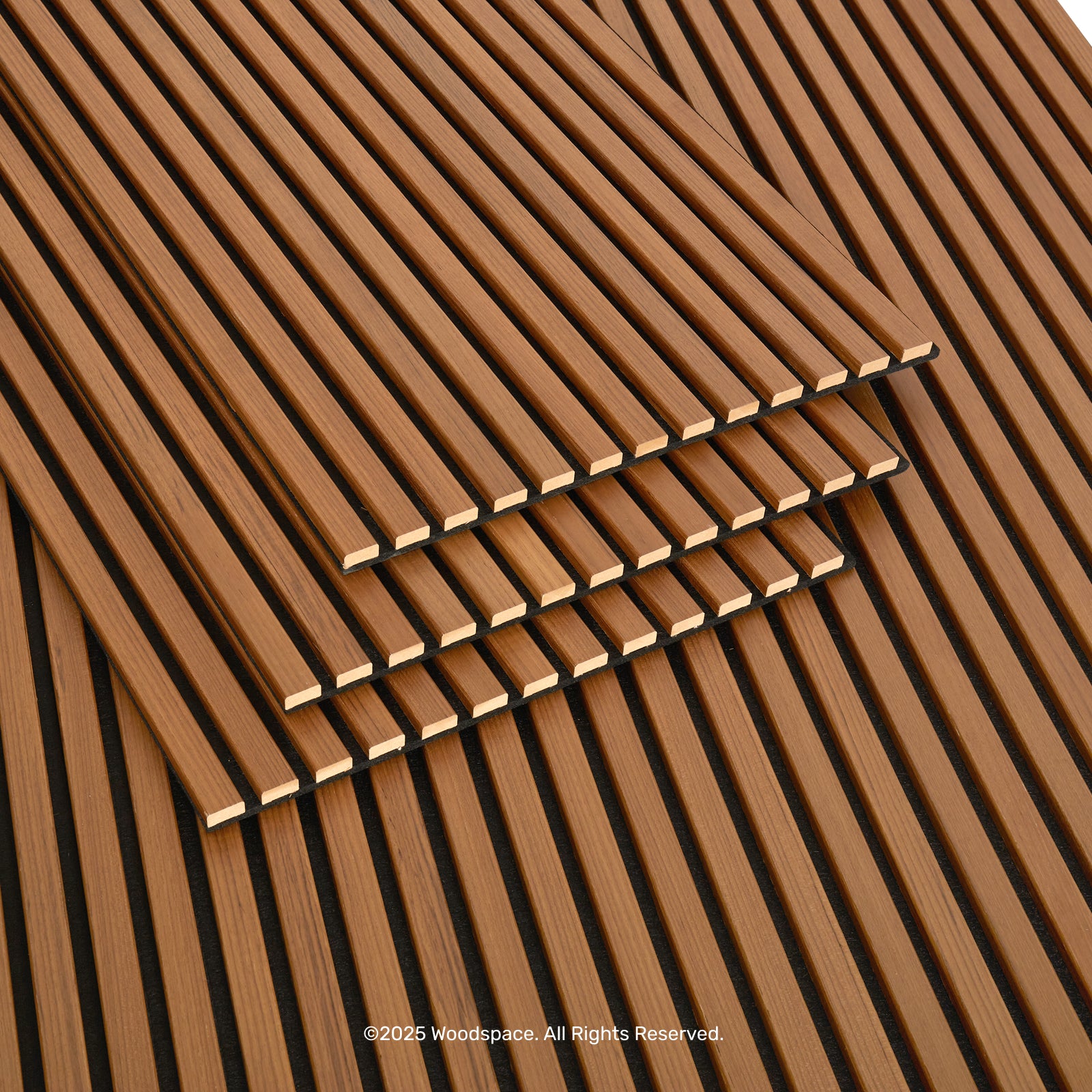 Teak on Black (Acouwood® Surround)